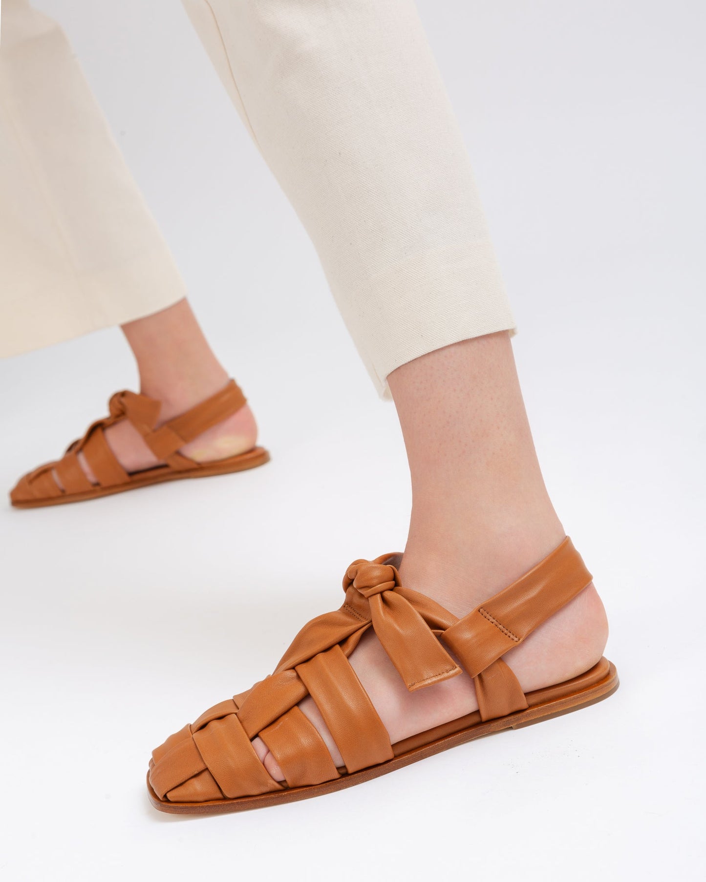 BENA - Interwoven Knotted T-bar Sandal - Hereu Women
