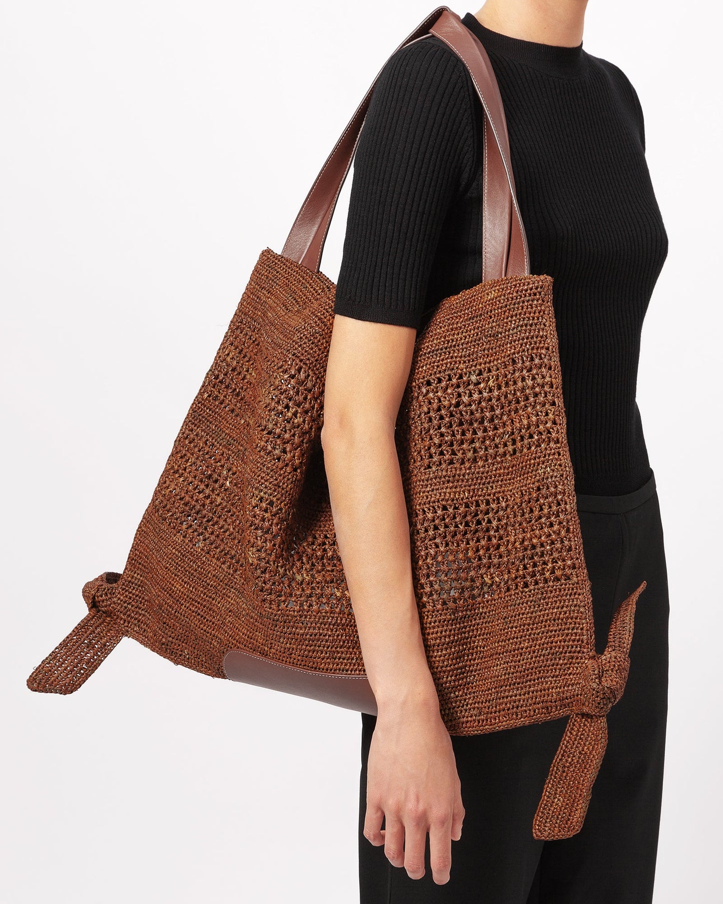 CADOR - Slouchy Crocheted Raffia Crocheted Shoulder Bag - Hereu Women