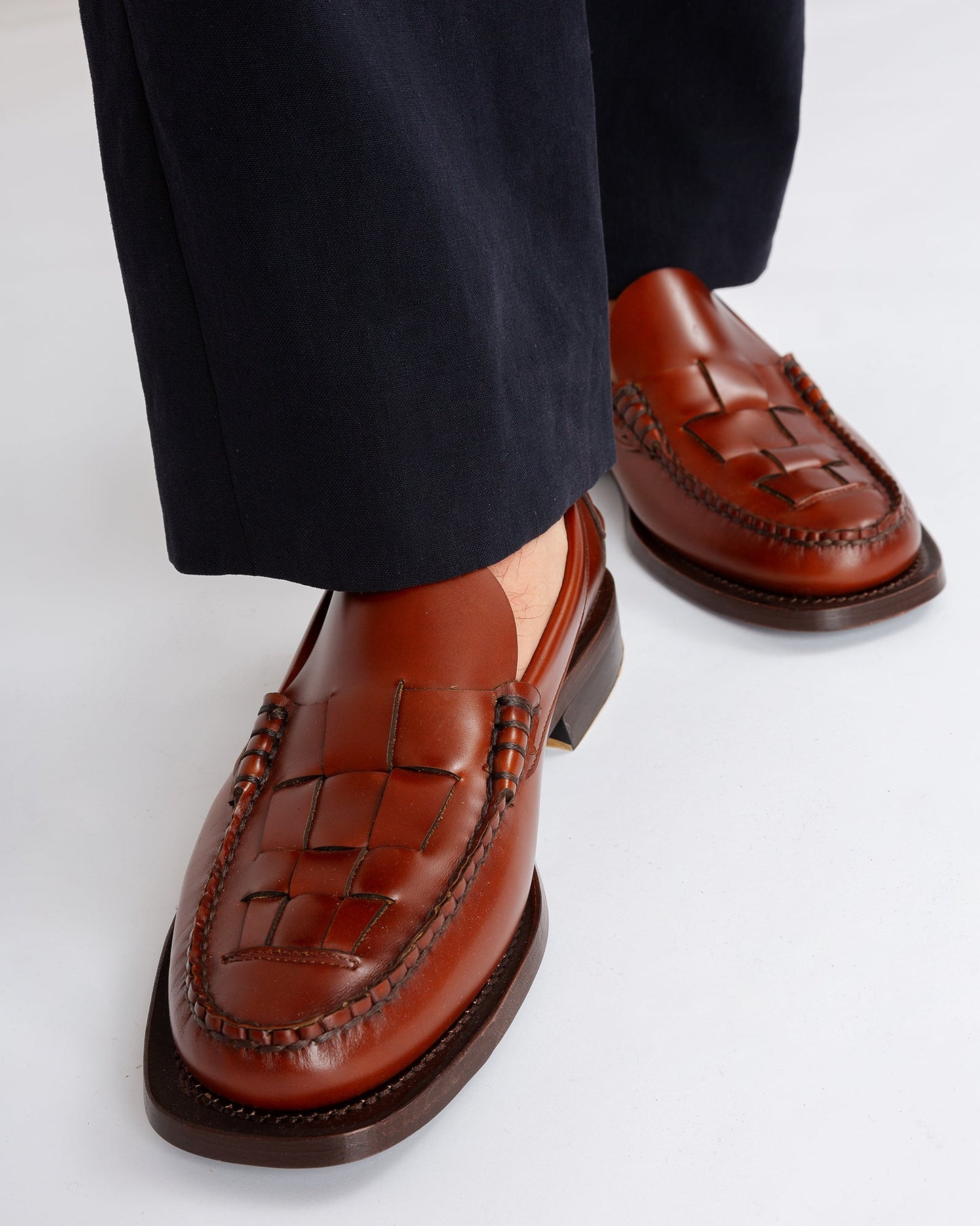 NOMBELA - Interwoven Detail Slip-On Loafer - Hereu Men