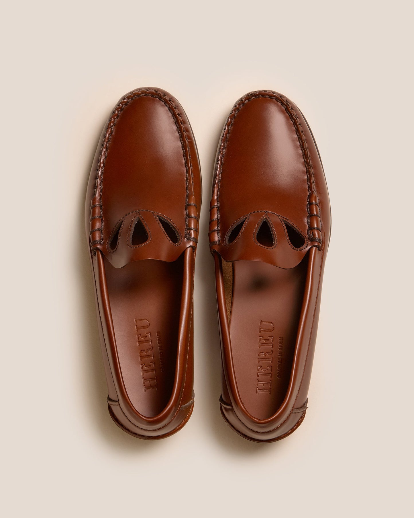 ANANCLA - Cut-Out Slip-On Loafer - Hereu Women