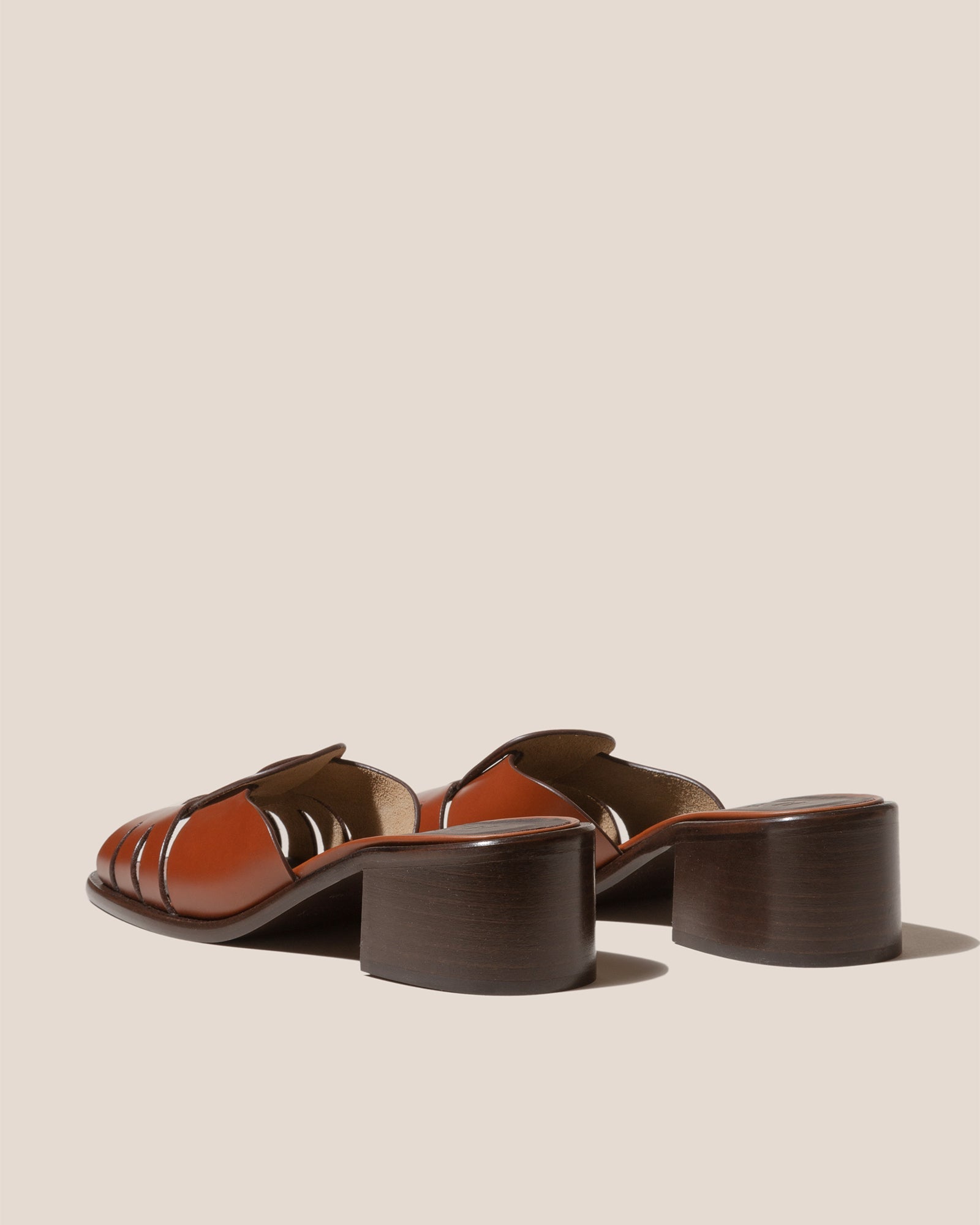 ANCORA SQUARED HEELED SLIDE - Heeled Fisherman Slide - Hereu Women
