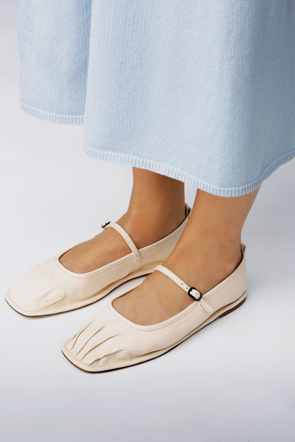 DANSA - Pleated-Toe Mary Jane Pump - Hereu Women
