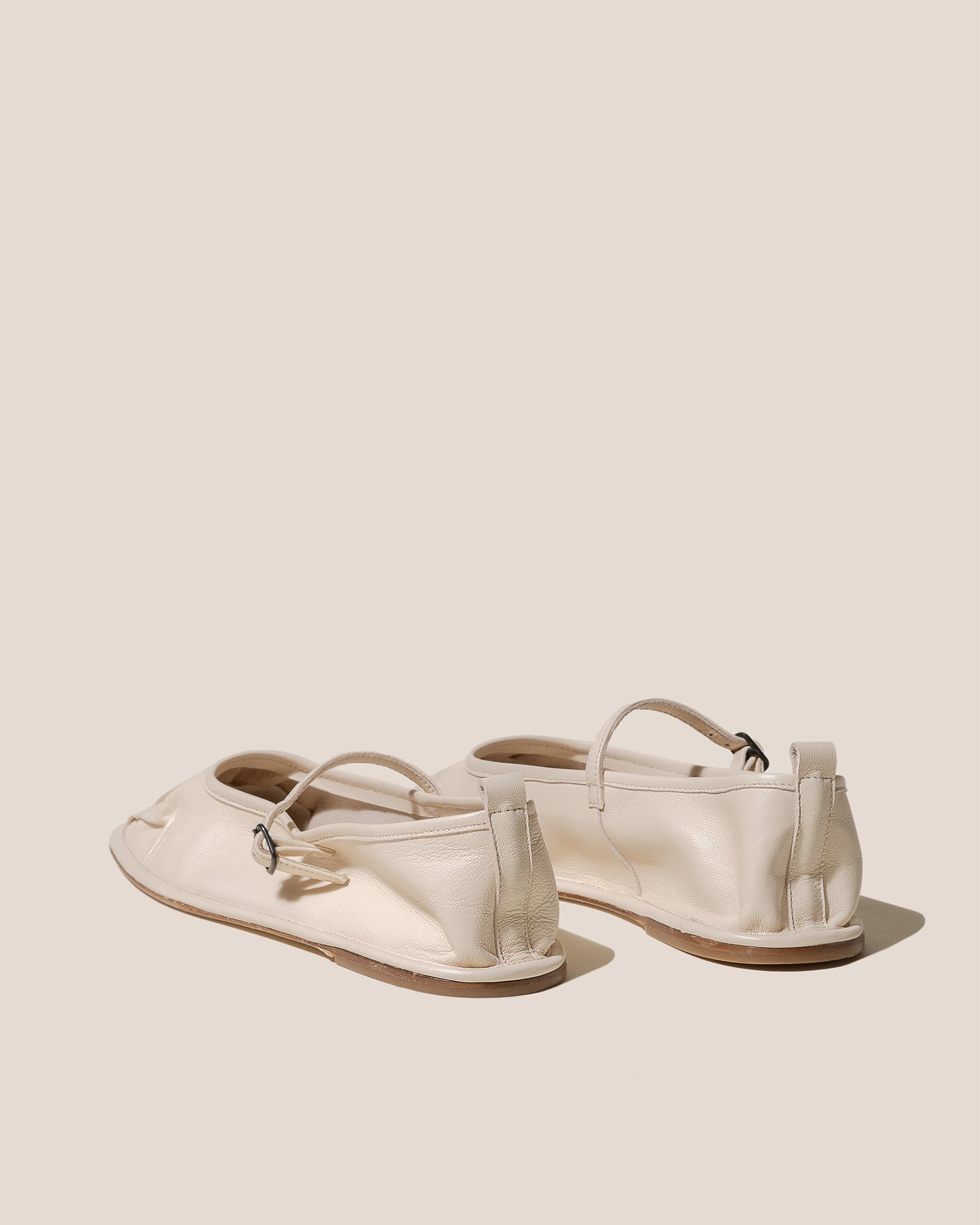 DANSA - Pleated-Toe Mary Jane Pump - Hereu Women
