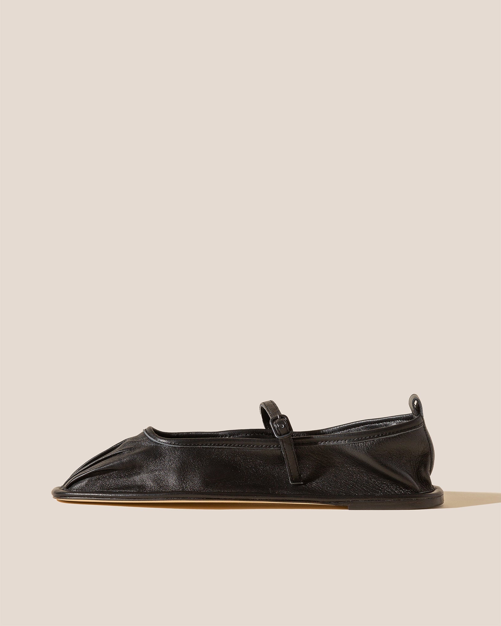 DANSA - Pleated-Toe Mary Jane Pump - Hereu Women