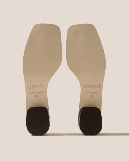 PLEGADA HEELED - Deconstructed Lace-up Shoe - Hereu Women