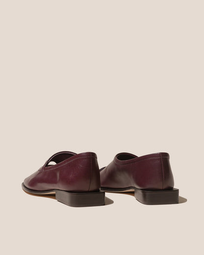 PETRA - Asymmetrical Pump - Hereu Women