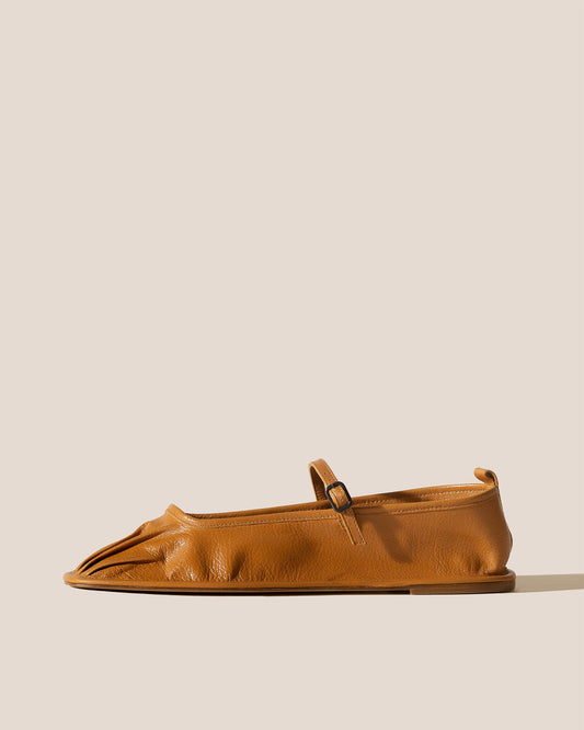 DANSA SUPPLE SHINY - Pleated-Toe Mary Jane Pump - Hereu Women