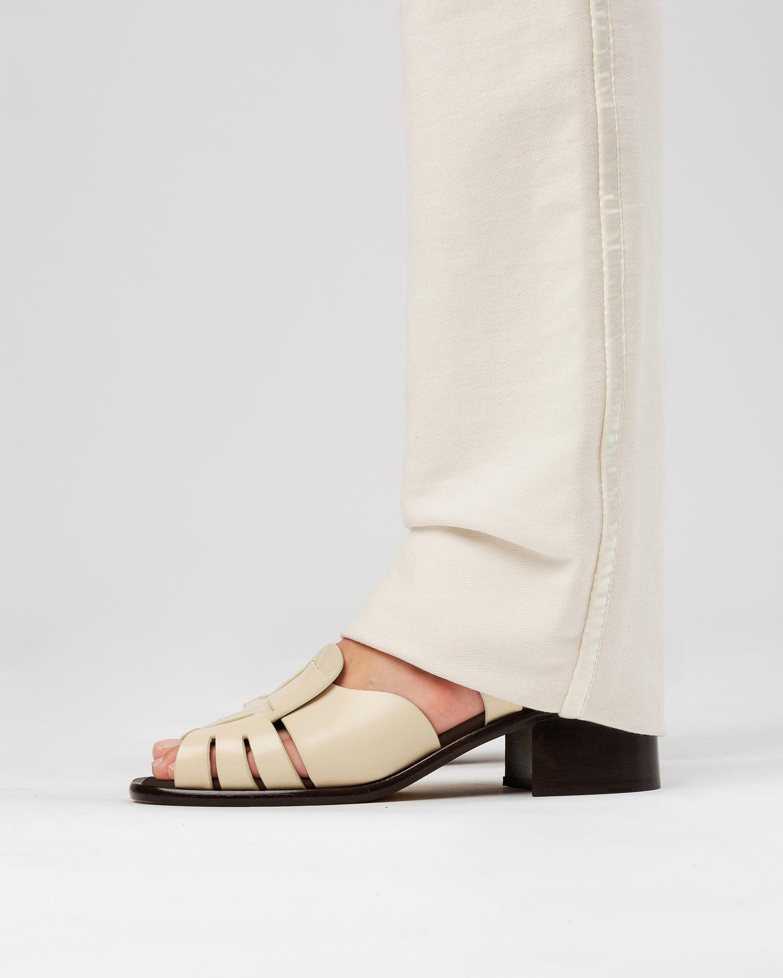 ANCORA SQUARED HEELED - Open-Toe Fisherman Sandal - Hereu Women