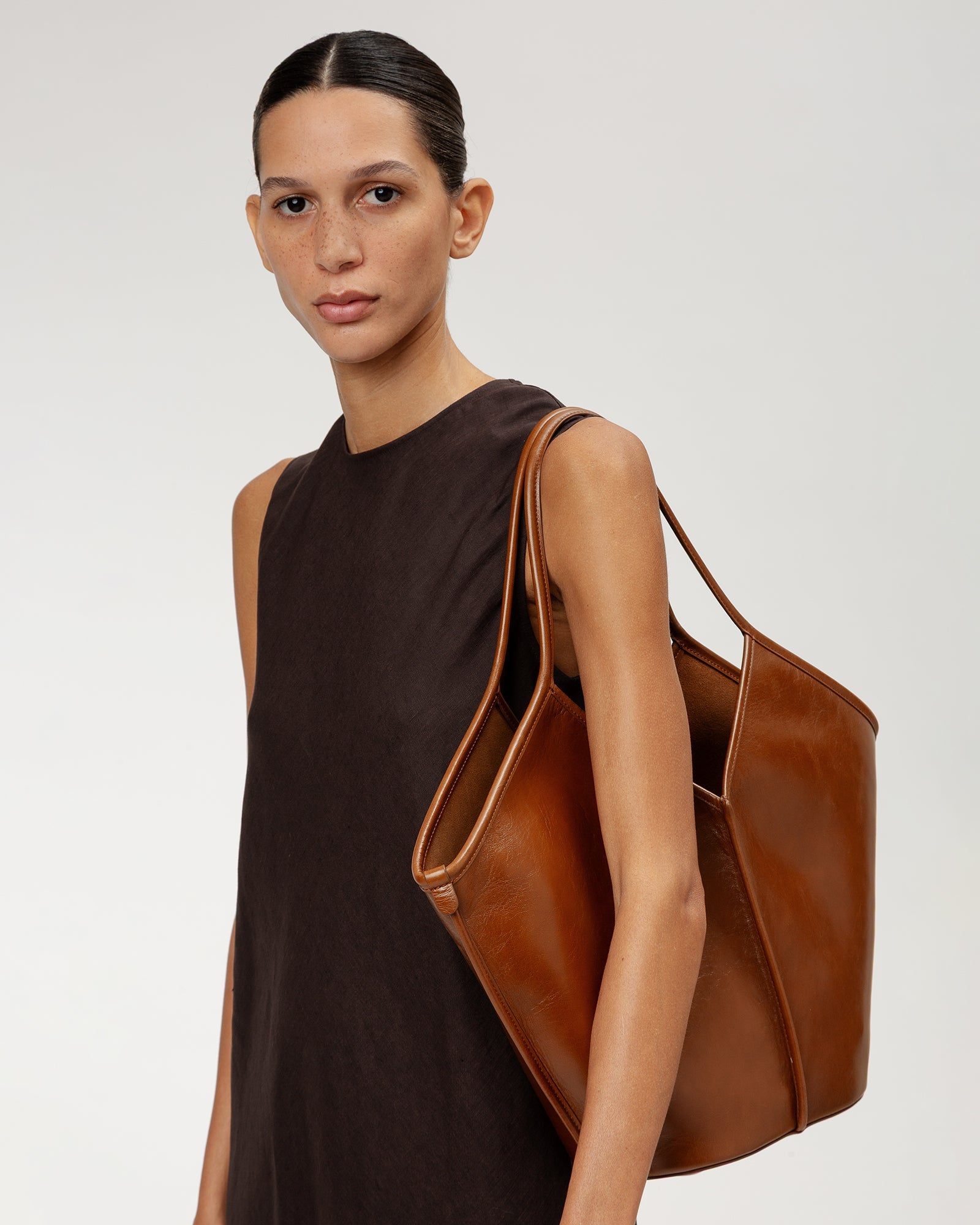 CALELLA DISTRESSED - Leather Tote Bag - Hereu Women|Men