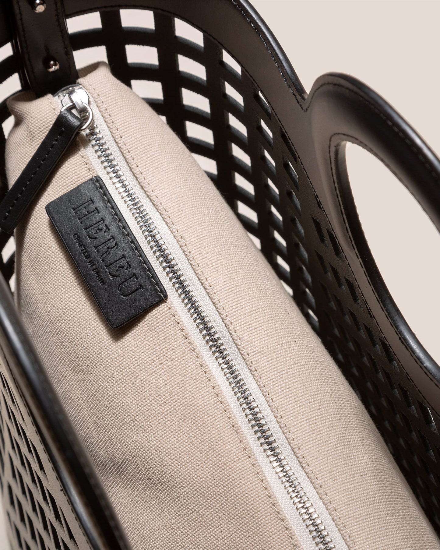 COLMADO - Cut-out Leather Tote Bag - Hereu Women
