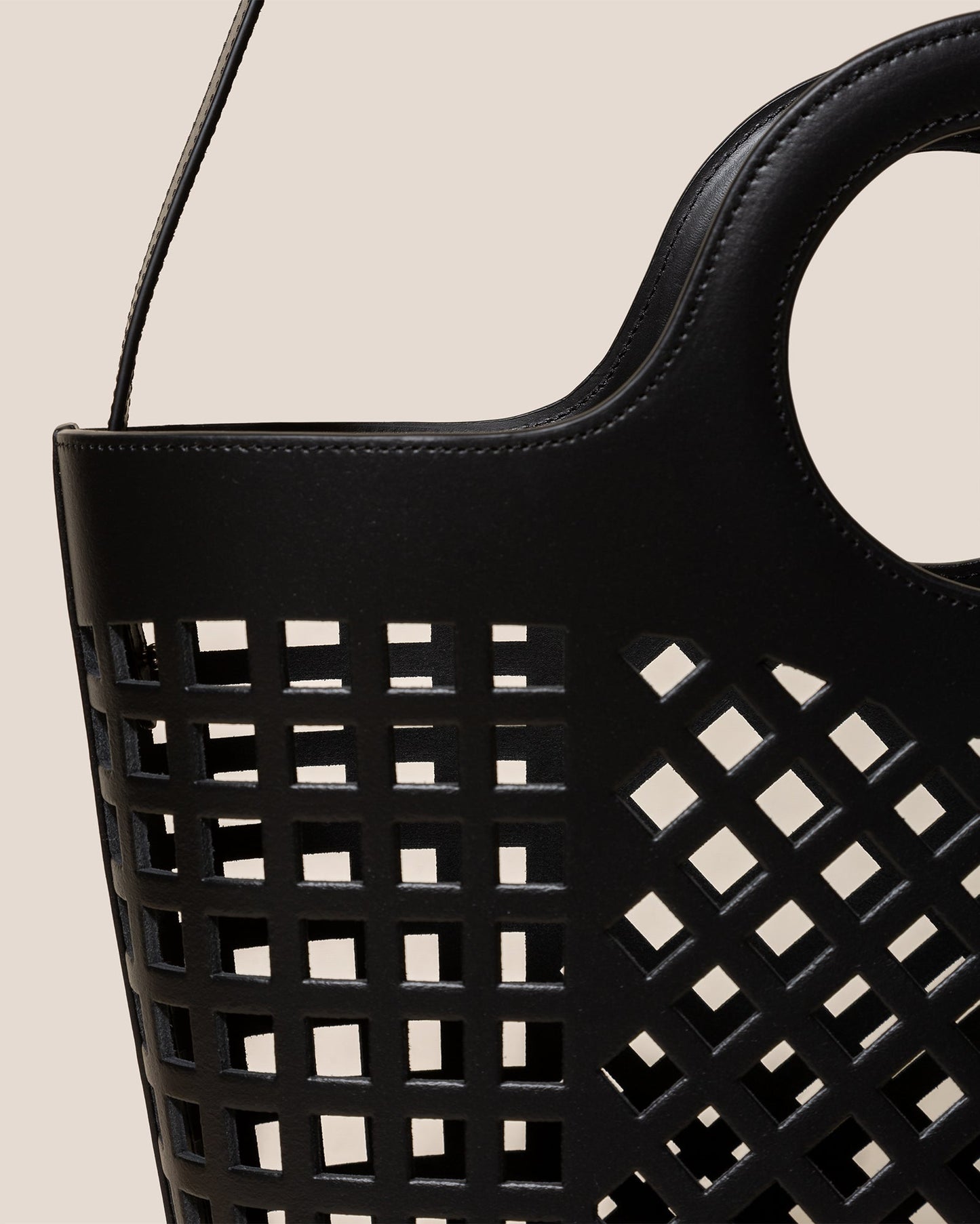 COLMADO - Cut-out Leather Tote Bag - Hereu Women