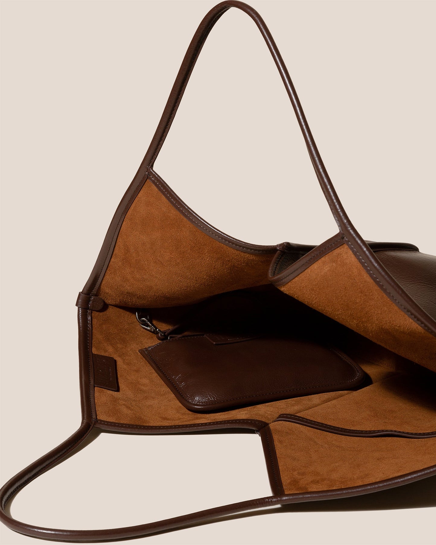 CALELLA DISTRESSED - Leather Tote Bag - Hereu Women|Men