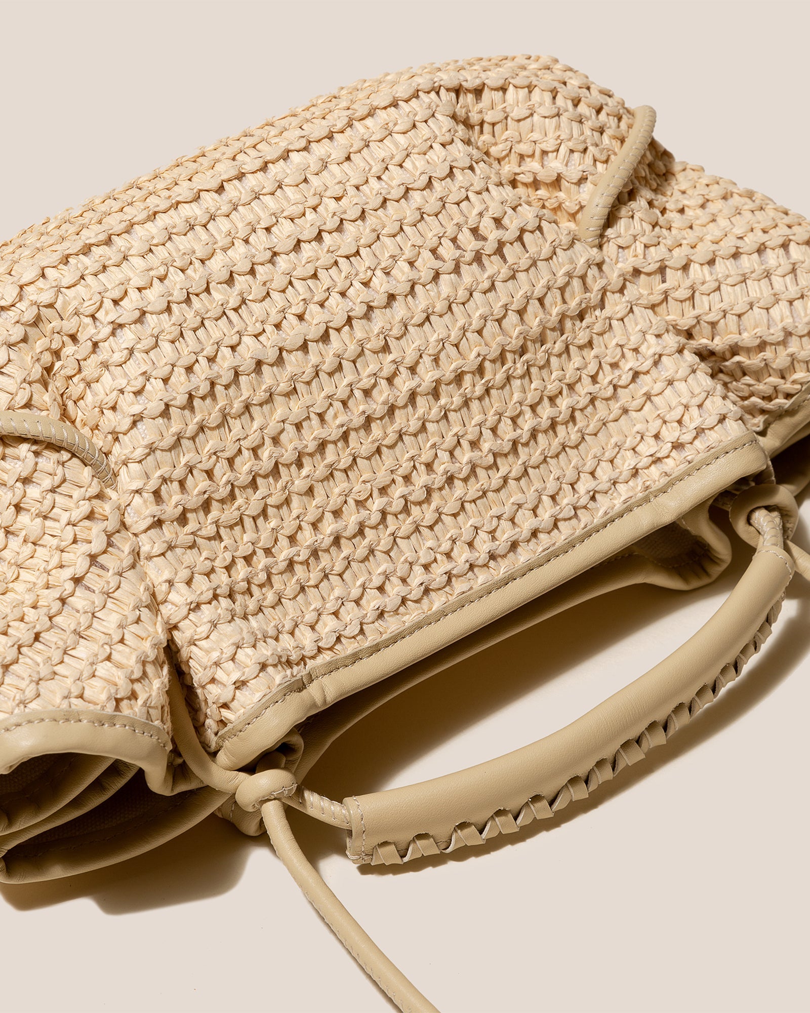 ARTA MINI RAFFIA - Pleated Crossbody Bag - Hereu Women