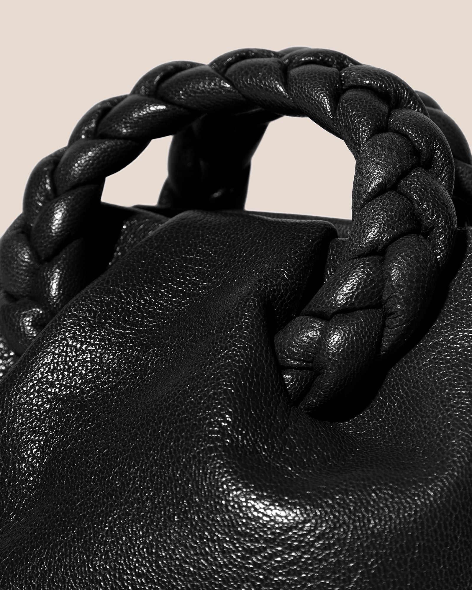 BOMBON SUPPLE SHINY - Plaited-handle Leather Handbag - Hereu Women