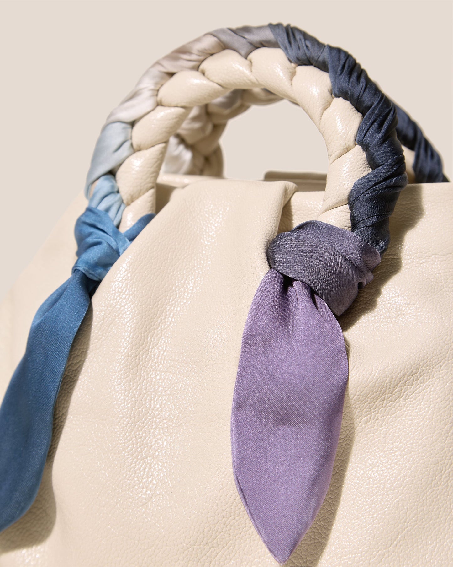 BOMBON FOULARD - Plaited-handle Leather Handbag - Hereu Women