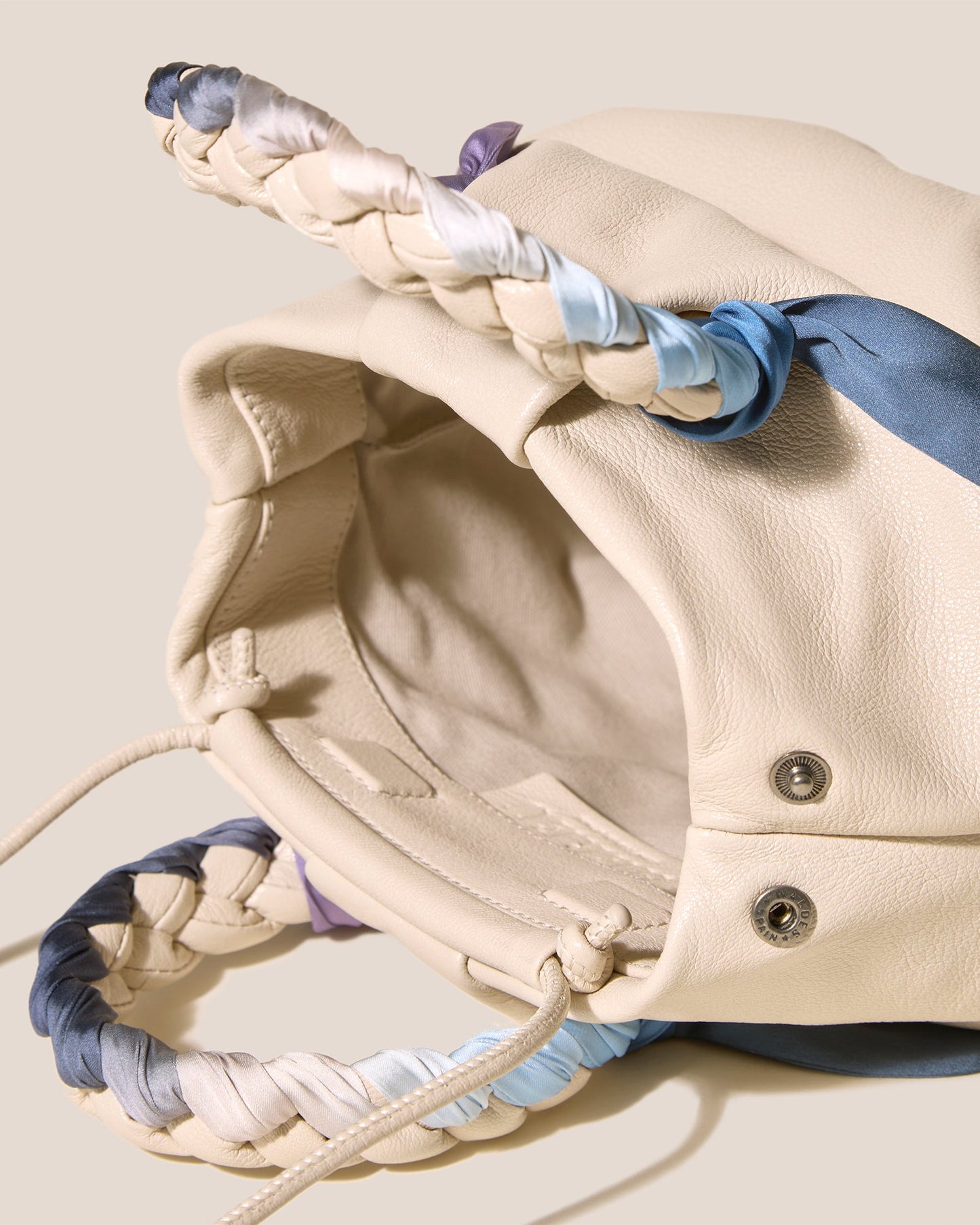 BOMBON M FOULARD - Medium Plaited-handle Leather Handbag - Hereu Women
