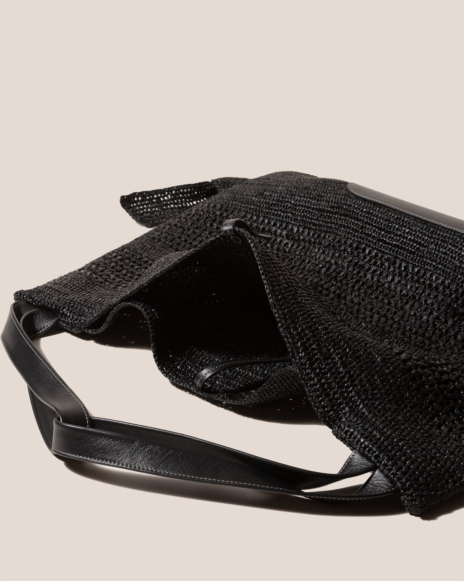 CADOR - Slouchy Crocheted Raffia Shoulder Bag - Hereu Women