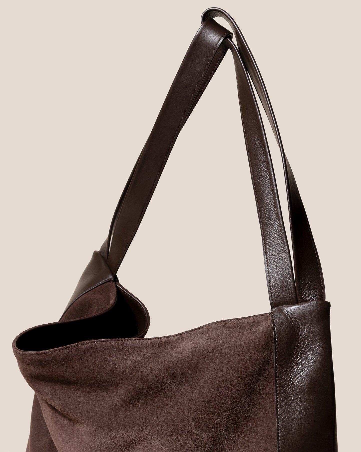 CADOR SUEDE - Slouchy Shoulder Bag - Hereu Women