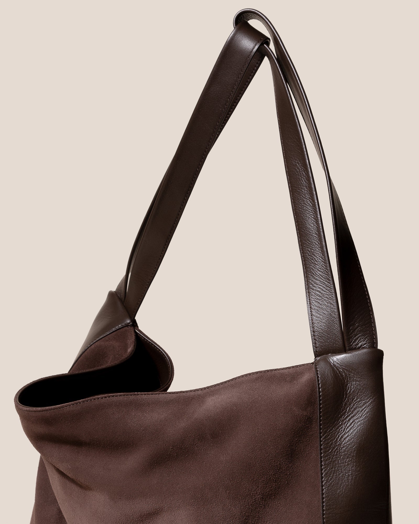 CADOR SUEDE - Slouchy Shoulder Bag - Hereu Women