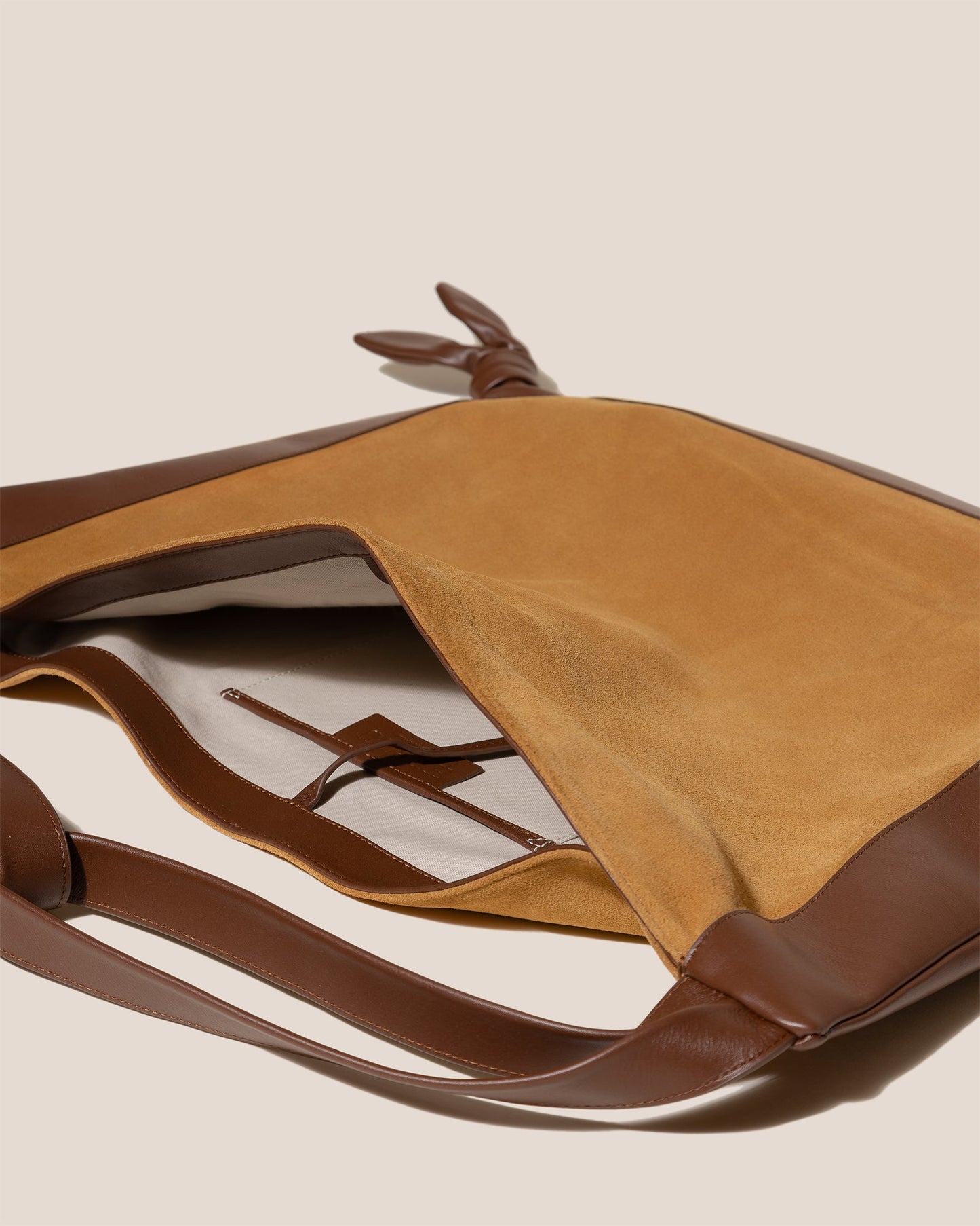 CADOR SUEDE - Slouchy Shoulder Bag - Hereu Women