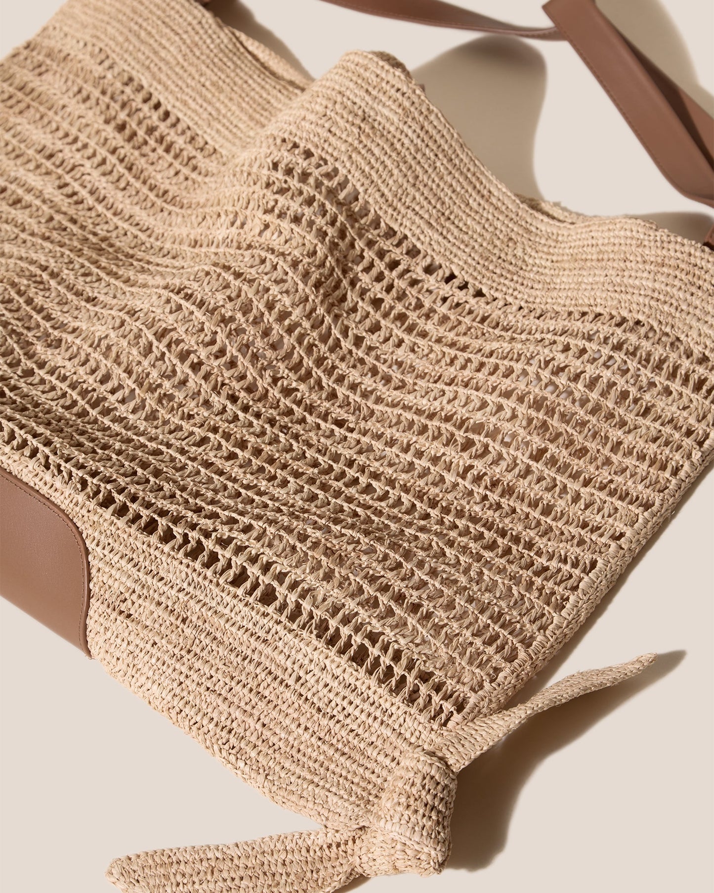 CADOR RAFFIA MESH - Slouchy Shoulder Bag - Hereu Women