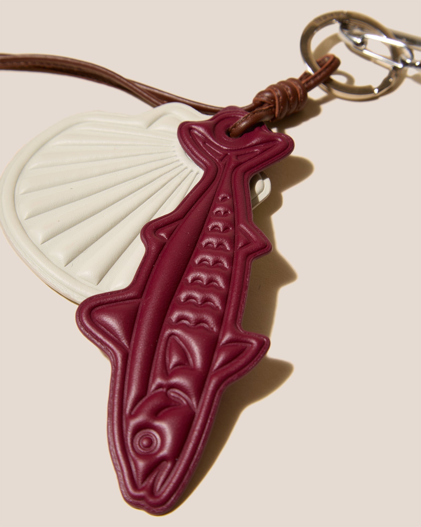 LAMAR KEYCHAIN - Embossed Leather Keychain - Hereu Women
