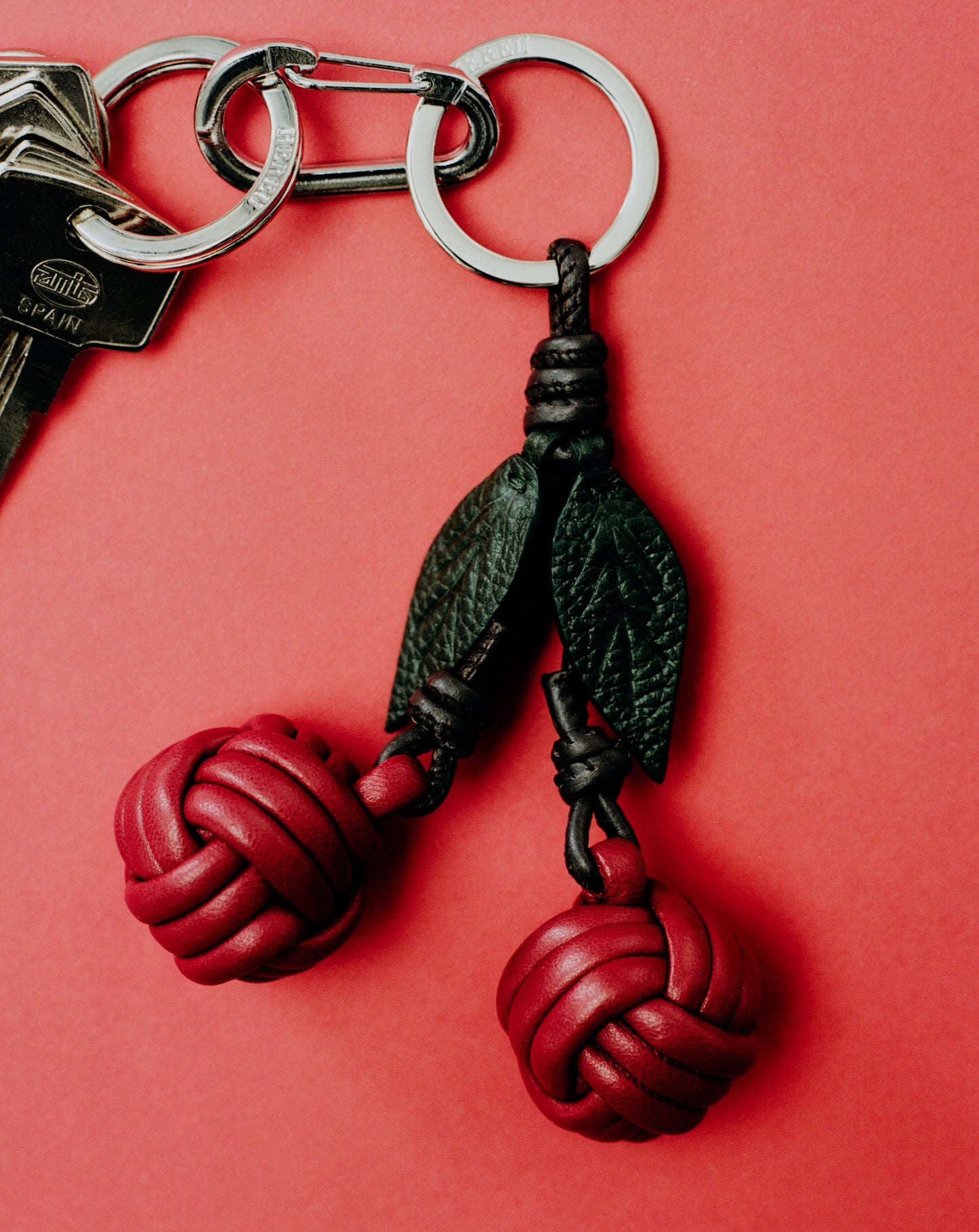 CIRERES - Hand-Knotted Cherries Leather Key Holder - Hereu Women