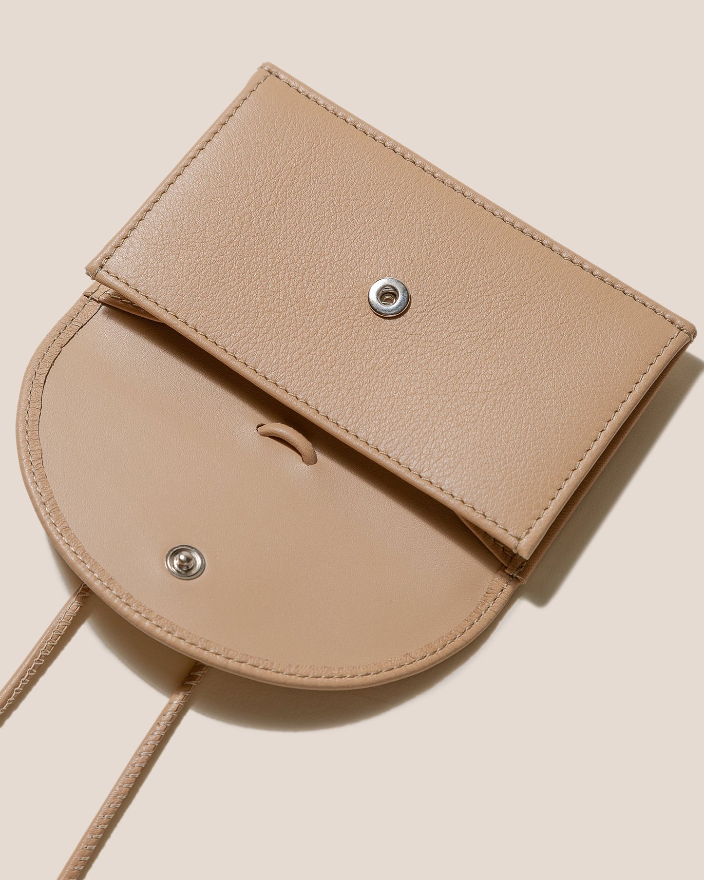 PENJAT - Leather Wallet with Strap - Hereu Women