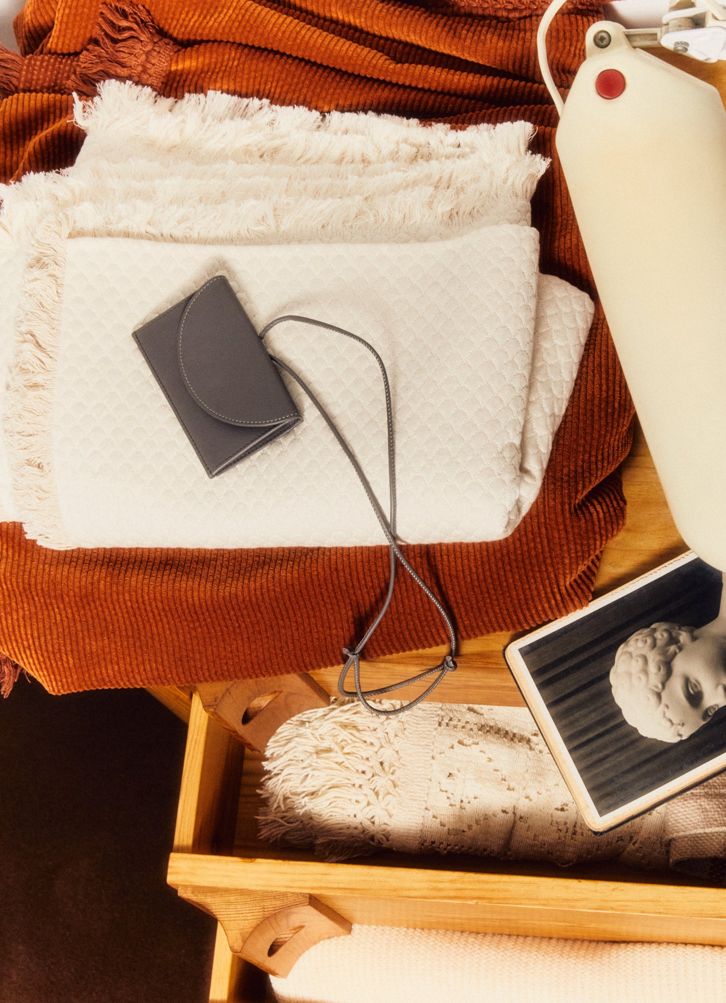 PENJAT - Leather Wallet with Strap - Hereu Women