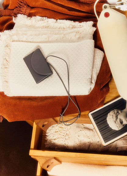 PENJAT - Leather Wallet with Strap - Hereu Women