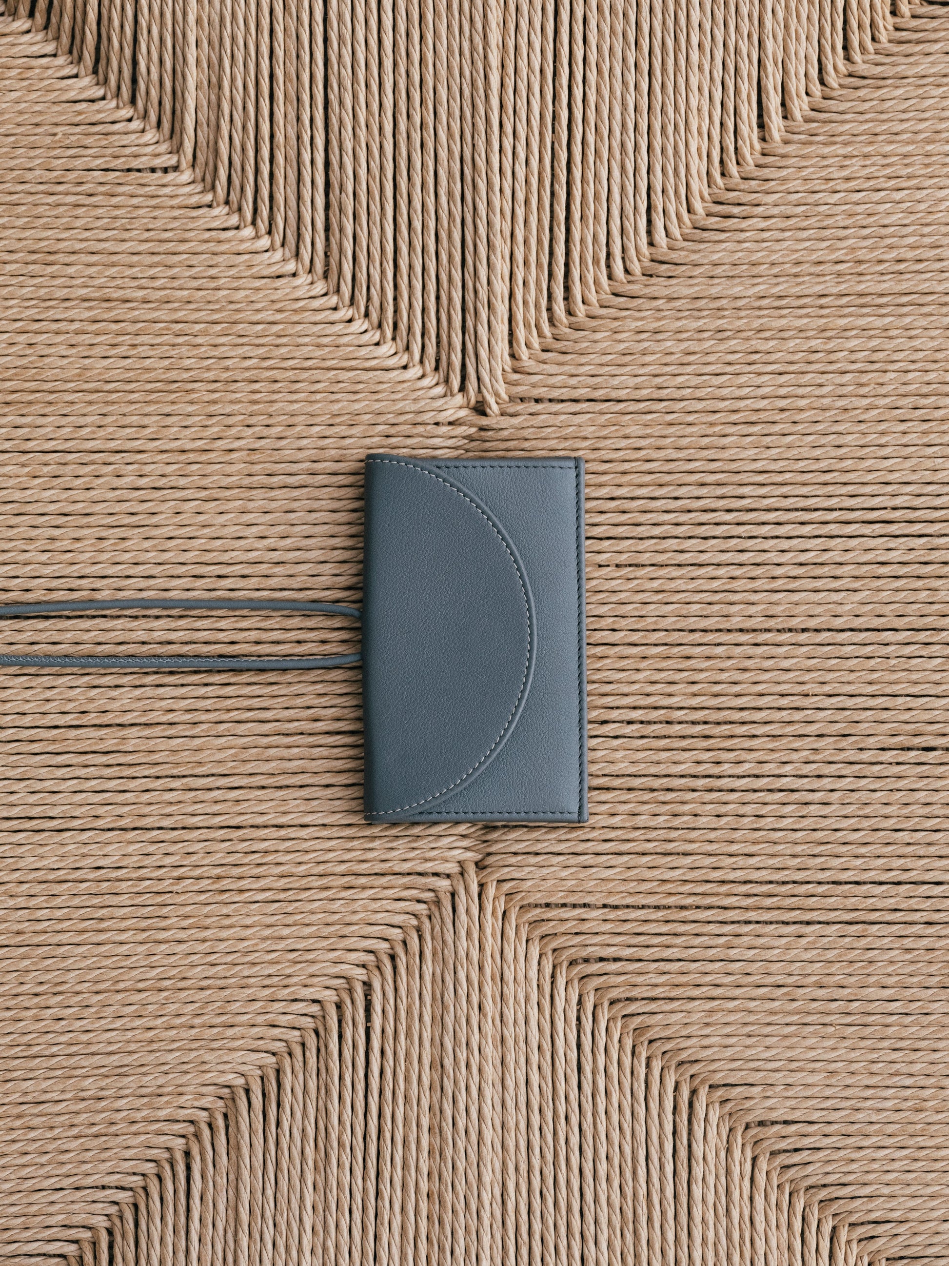 PENJAT - Leather Wallet with Strap - Hereu Women