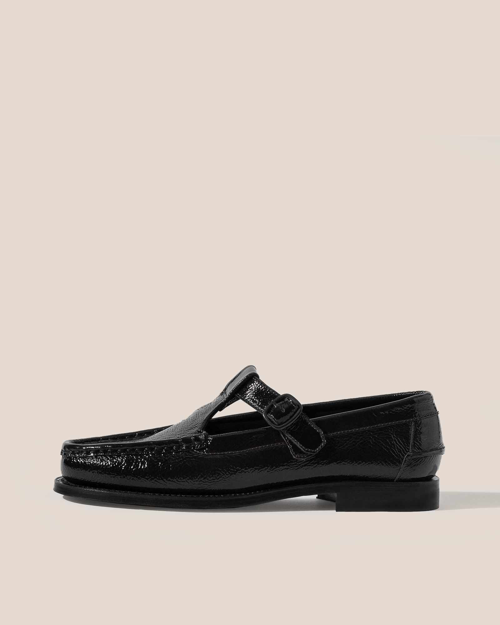 ALBER CRINKLED GLOSSY - T-bar Loafer - Hereu Women