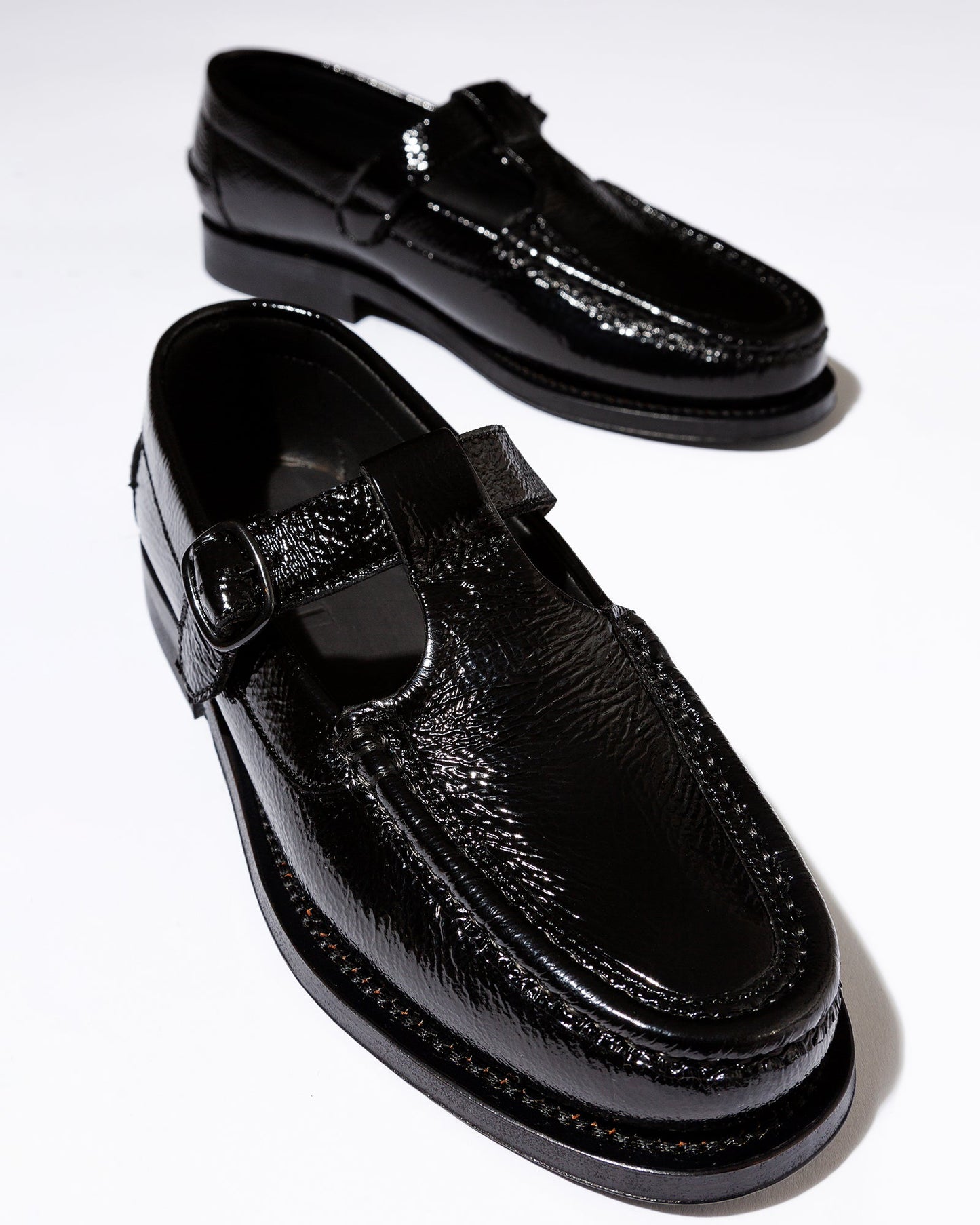 ALBER CRINKLED GLOSSY - T-bar Loafer - Hereu Women