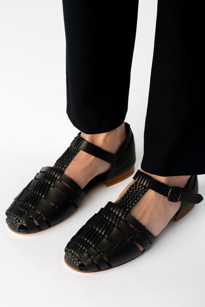 VEDRA - Round-Toe Soft Fisherman Sandal - Hereu Women