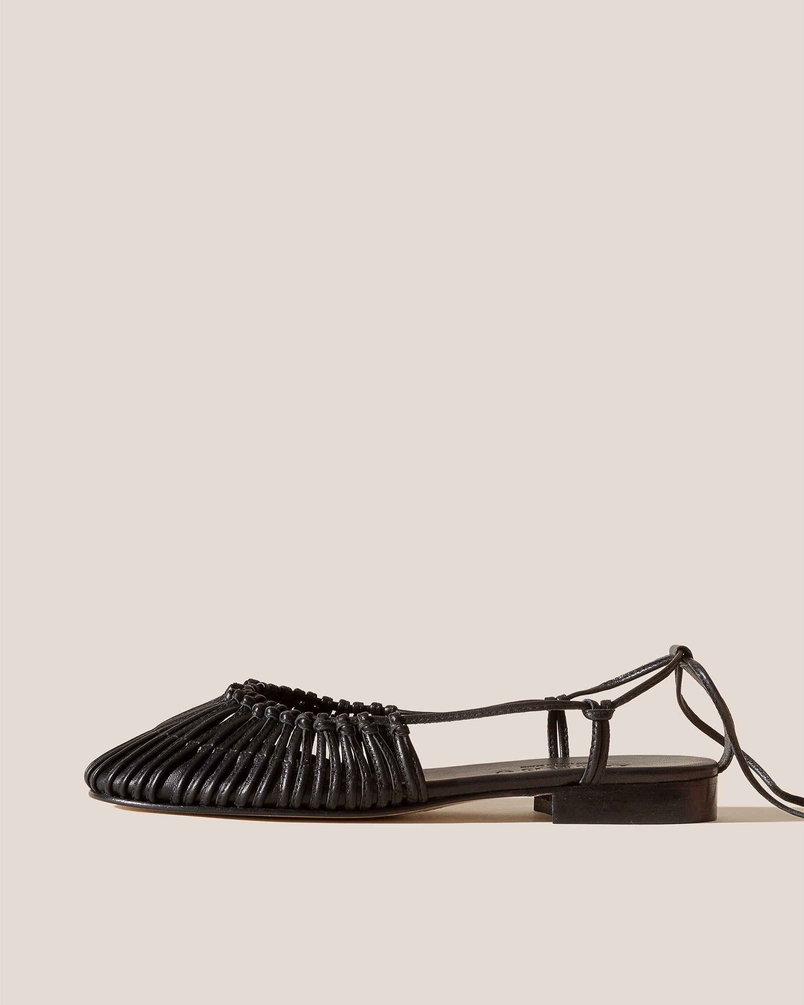 MANTERA - Round-Toe Knotted Sandal - Hereu Women
