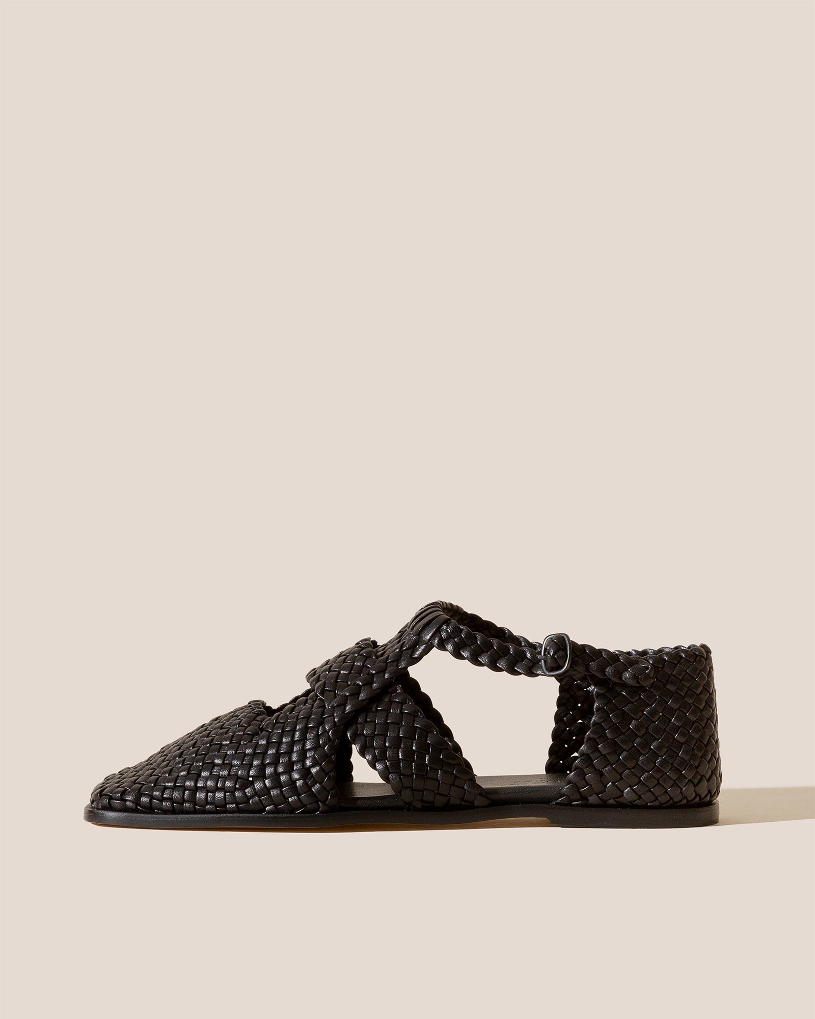 SERRA - Woven T-Bar Sandal - Hereu Women