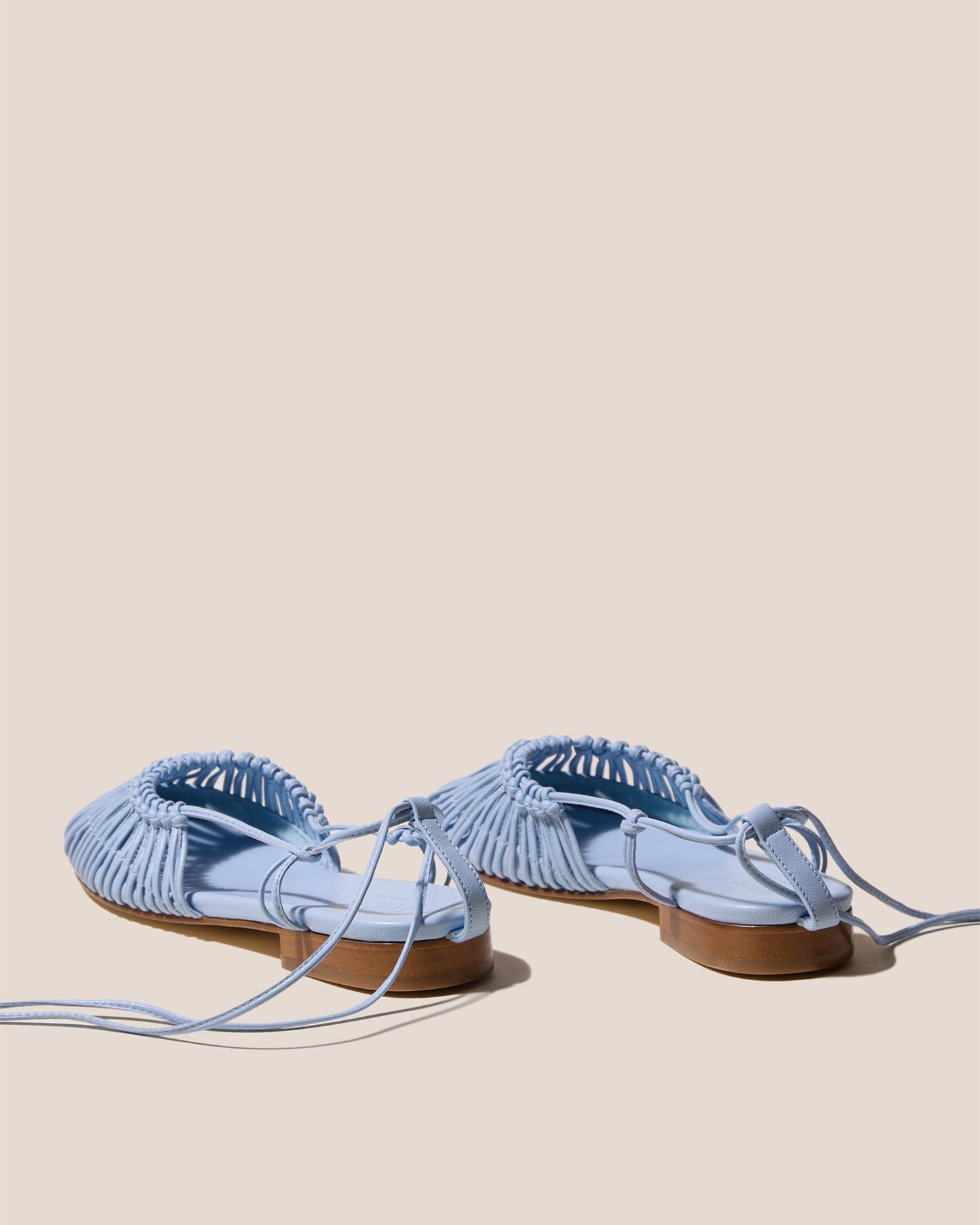 MANTERA - Round-Toe Knotted Sandal - Hereu Women
