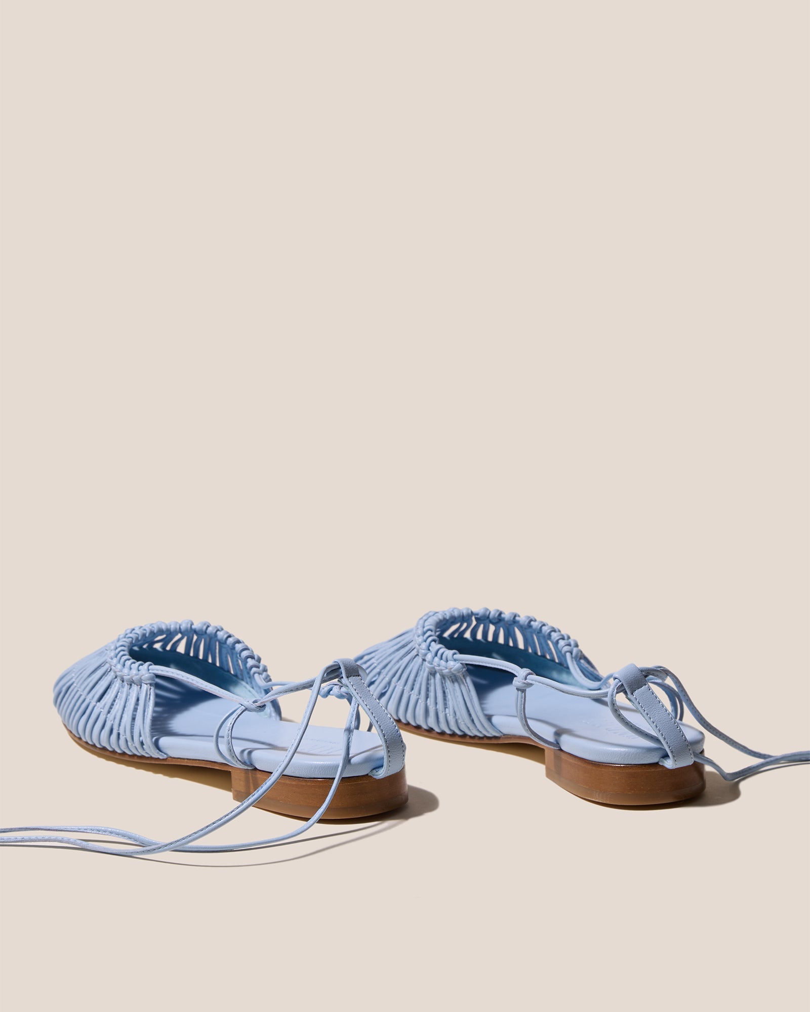 MANTERA - Round-Toe Knotted Sandal - Hereu Women