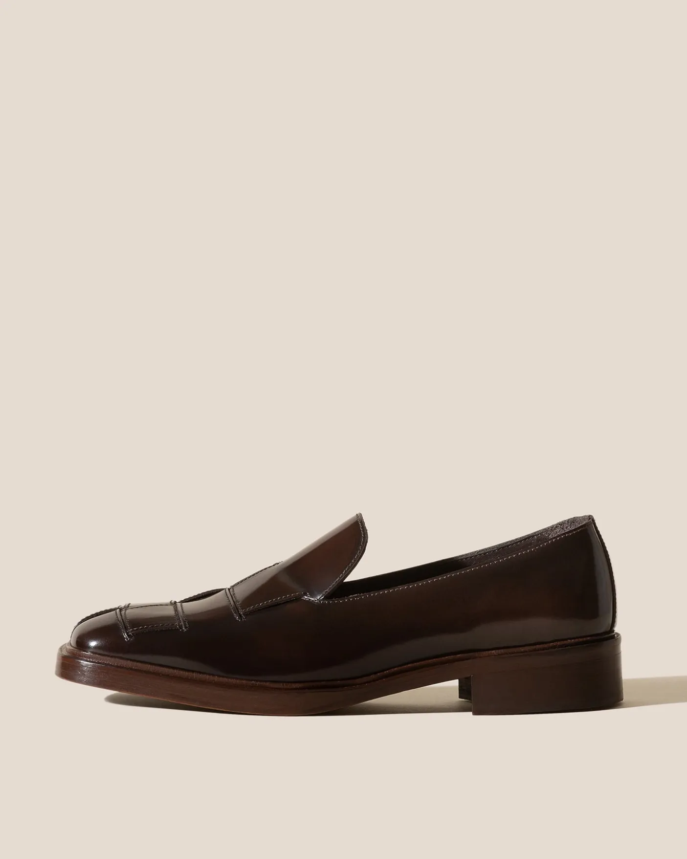 Hereu Studio Loafers<GUERA POLISHED