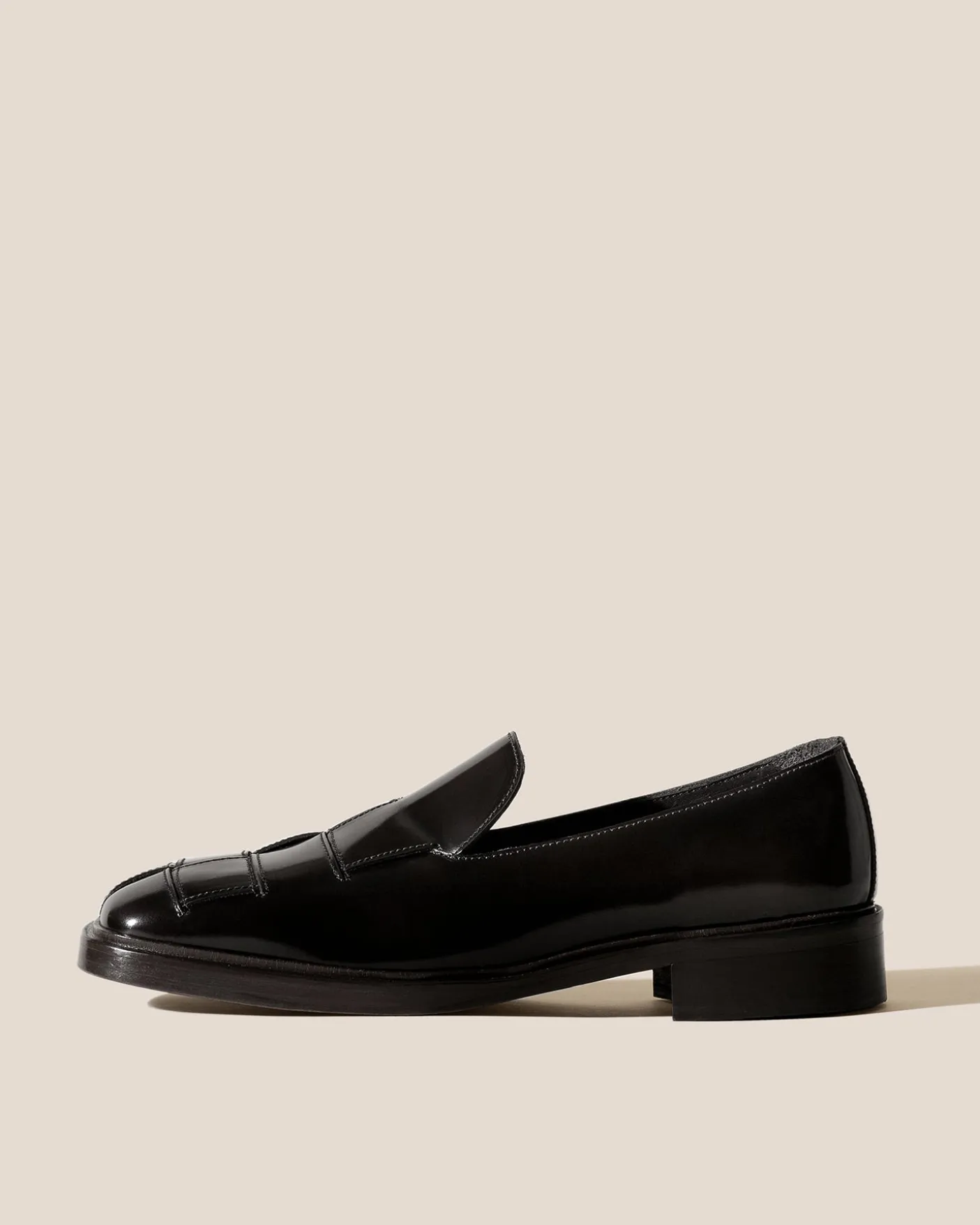 Hereu Studio Loafers<GUERA POLISHED