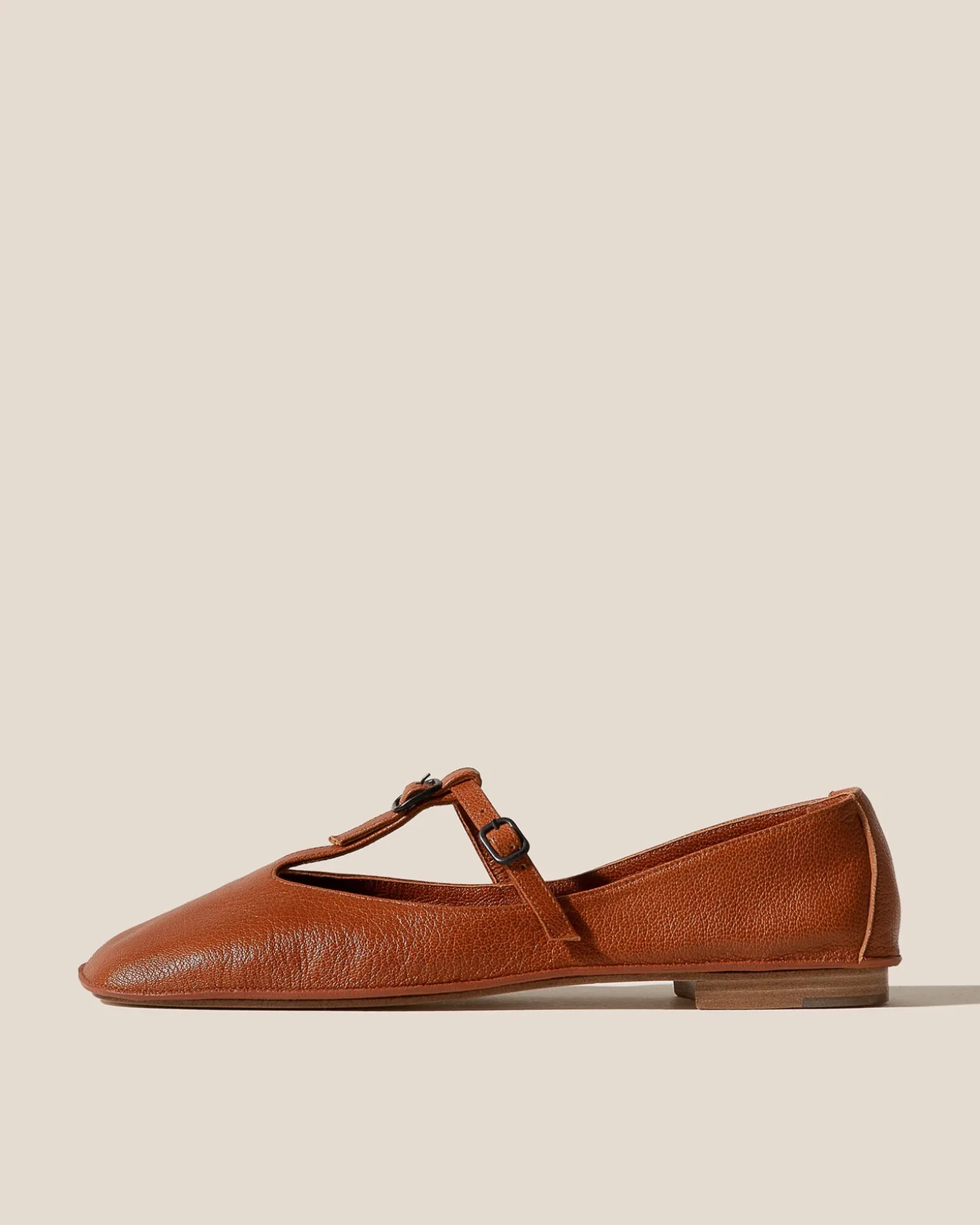 Hereu Studio Soft Shoes<MANYOLA