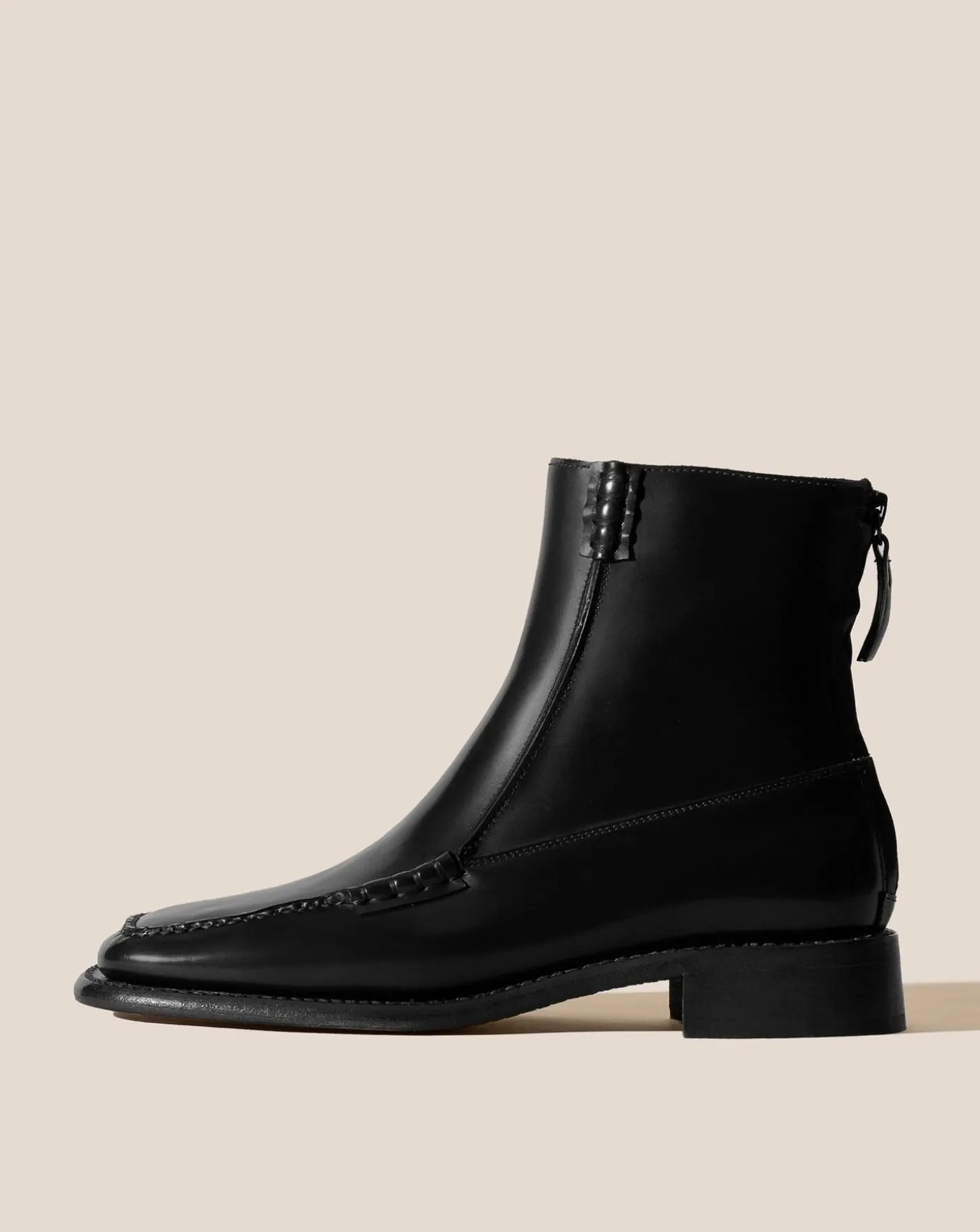 Hereu Studio Boots<QUADRA