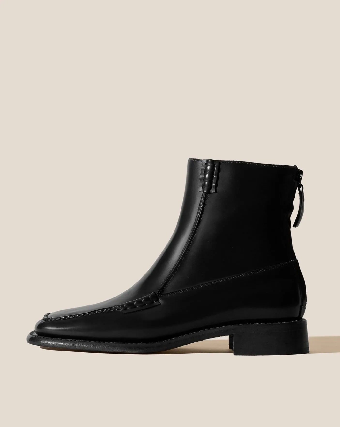 Hereu Studio Boots<QUADRA
